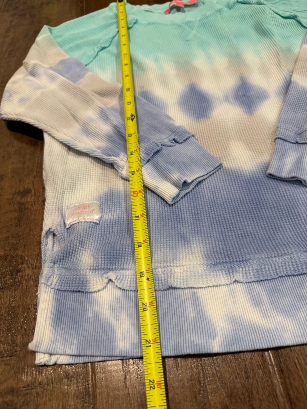 Simply Southern Mint & Light Blue Tie-Dye Thermal Shirt Size M-fits like a small - Picture 5 of 7